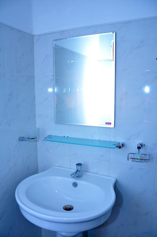 Melbourne Tourist Rest Hotel Anuradhapura Room photo