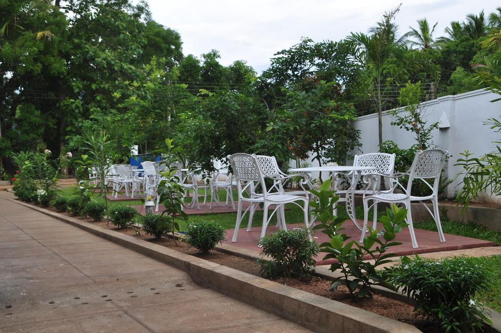 Melbourne Tourist Rest Hotel Anuradhapura Exterior photo