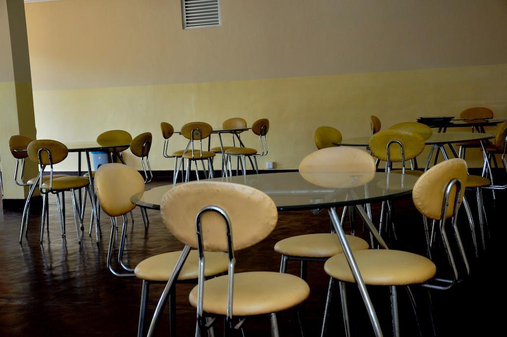 Melbourne Tourist Rest Hotel Anuradhapura Exterior photo