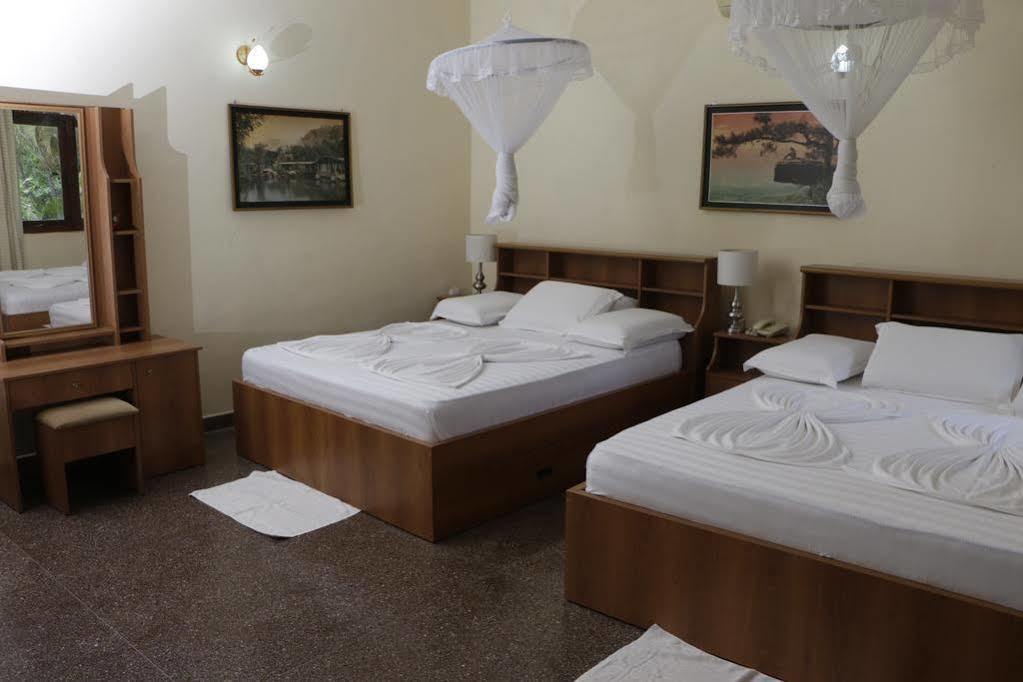 Melbourne Tourist Rest Hotel Anuradhapura Exterior photo