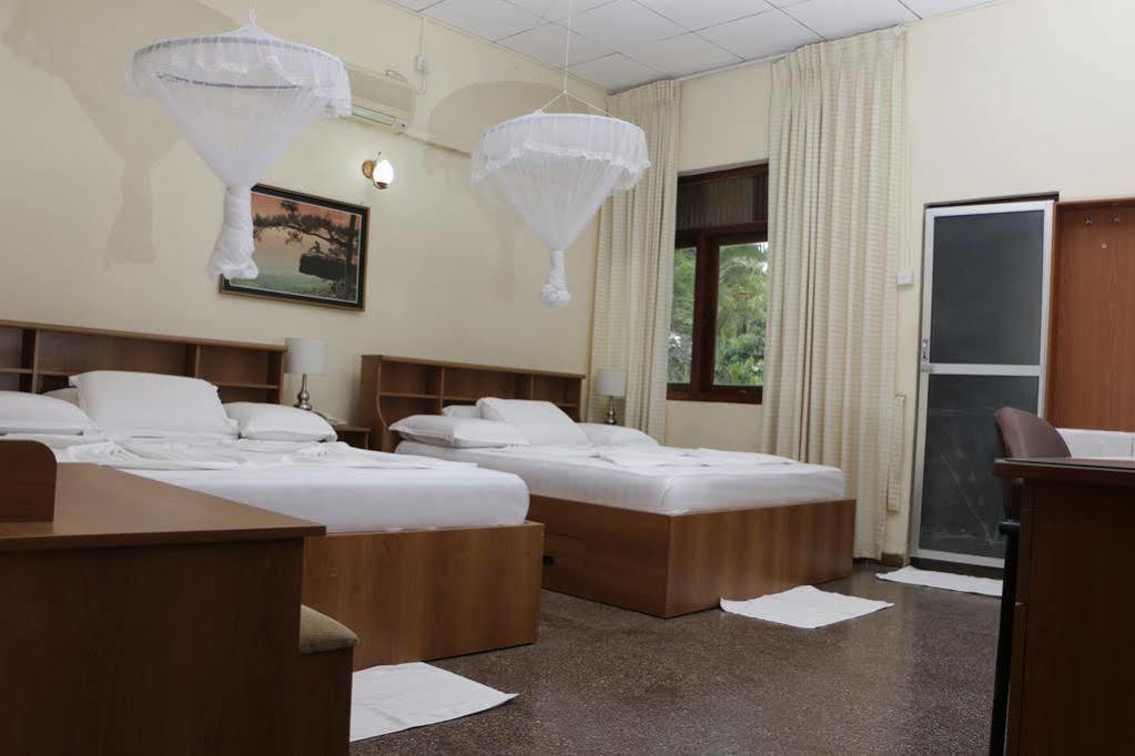 Melbourne Tourist Rest Hotel Anuradhapura Exterior photo